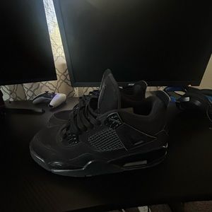 black cat 4s